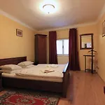 1 Bed Flat - Sleeps 3 - Courtyard - Wifi Appartamento