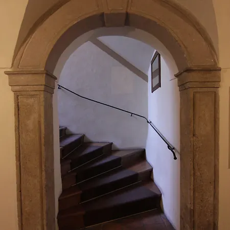 1 Bed Flat - Sleeps 3 - Courtyard - Wifi * Praga