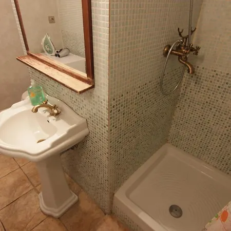 Apartament Cool 1 Bedroom Prokopska In Mala Strana Praga